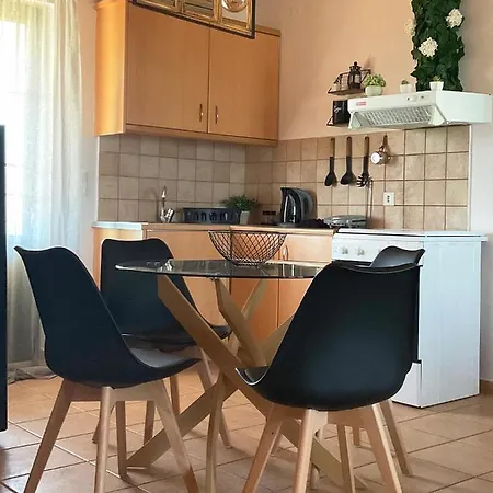 Vlastaras Apartment *